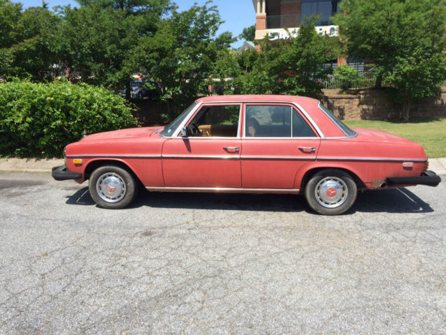 1974 Mercedes-Benz 200-Series - photo 4