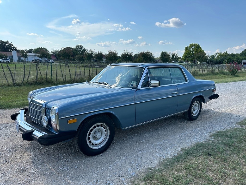 1974 Mercedes-Benz 200-Series 2 Door Coupe, Barn Find, Runs & Drives, NO RESERVE - photo 2