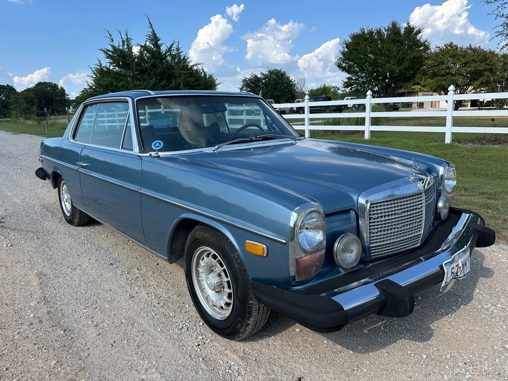 1974 Mercedes-Benz 200-Series 2 Door Coupe, Barn Find, Runs & Drives, NO RESERVE - photo 3