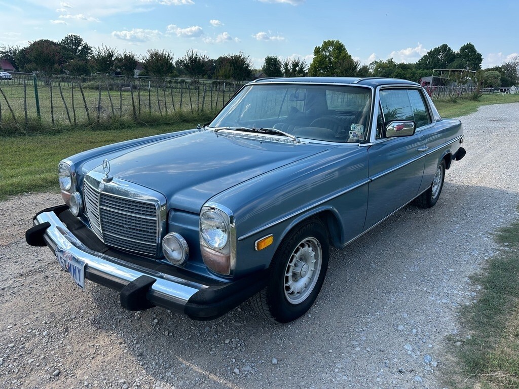1974 Mercedes-Benz 200-Series 2 Door Coupe, Barn Find, Runs & Drives, NO RESERVE - photo 4
