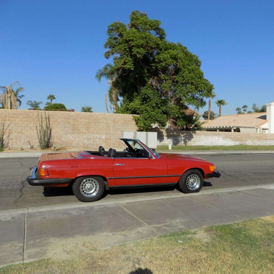 1974 Mercedes 450SL HIGH END COLLECTOR QUALITY CALIFORNIA RUST FREE EXAMPLE 1974 Mercedes-Benz SL-Class 450SL