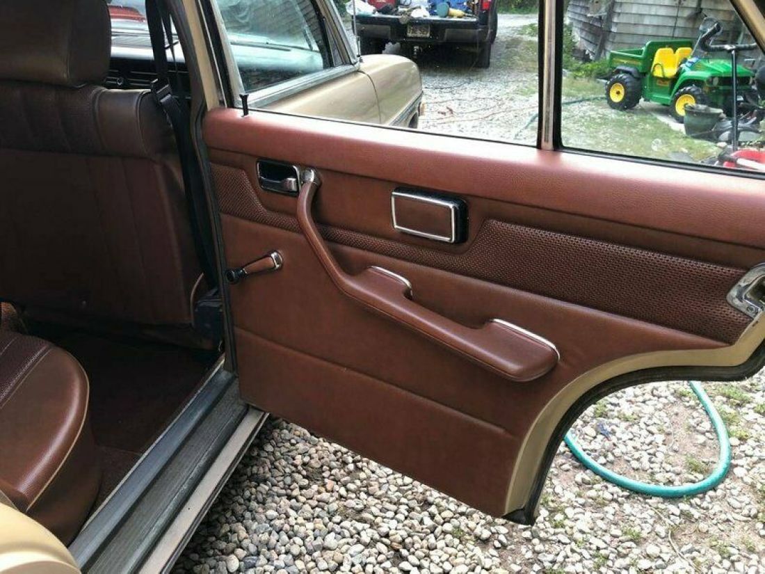 1974 Mercedes-Benz 200-Series CLEAN TITLE/ RUNS AND DRIVES GREAT - photo 8