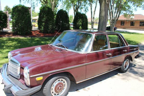 1974 Mercedes Benz 240D 1974 Mercedes-Benz 200-Series 240D