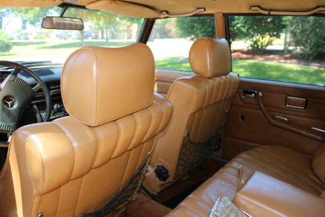 1974 Mercedes-Benz 200-Series 240D - photo 8