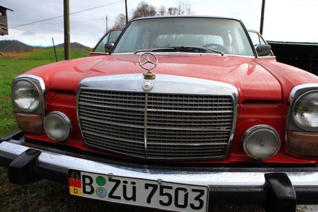 1974 Mercedes-Benz 200-Series - photo 4