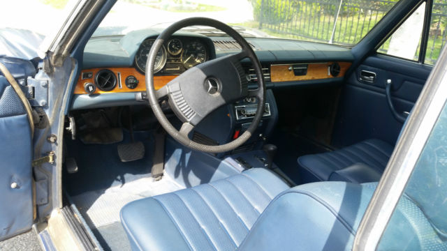 1974 Mercedes-Benz 200-Series - photo 13
