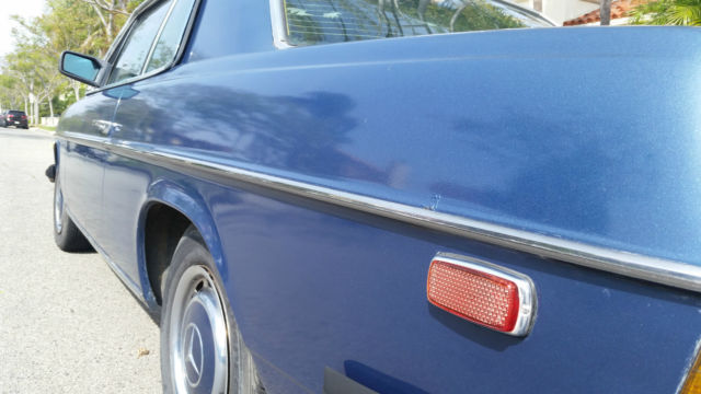 1974 Mercedes-Benz 200-Series - photo 2