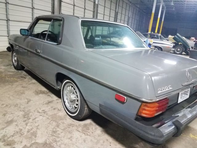 1974 Mercedes-Benz 200-Series 2 door - photo 3