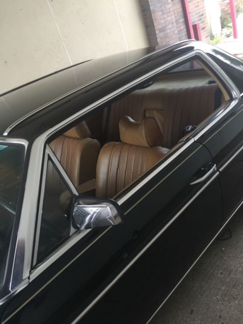 1974 Mercedes-Benz 200-Series - photo 12
