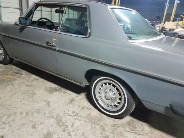 1974 Mercedes-Benz 200-Series 2 door - photo 6