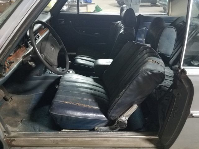 1974 Mercedes-Benz 200-Series 2 door - photo 8