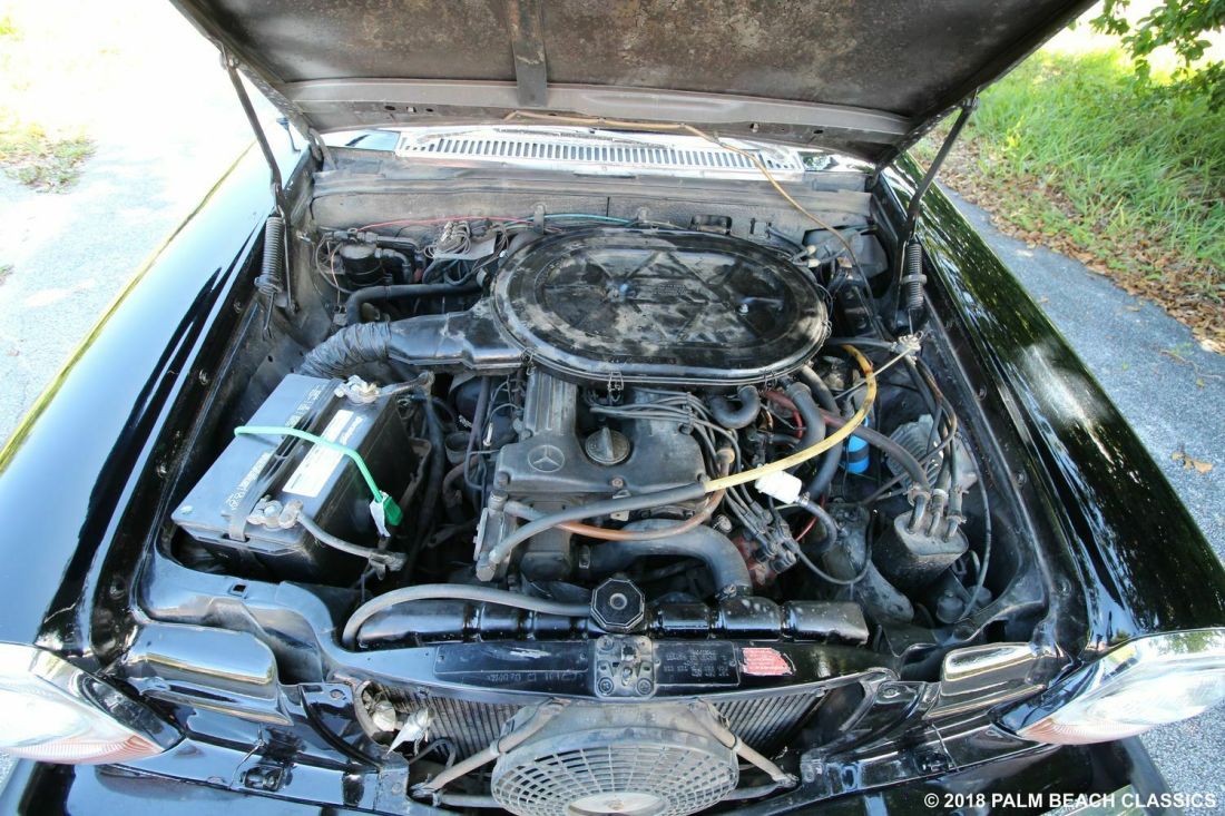 1974 Mercedes-Benz 200-Series - photo 4