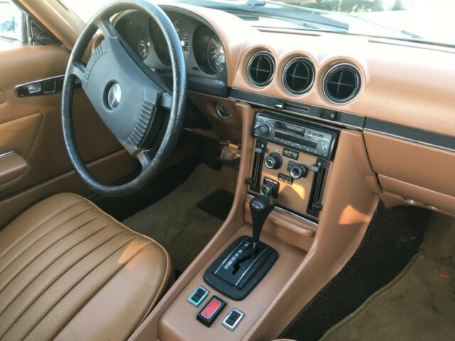 1974 Mercedes-Benz 400-Series - photo 9