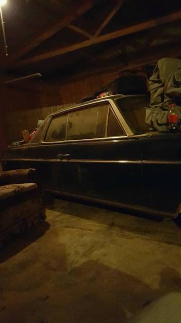 1974 Mercedes-Benz 200-Series - photo 3