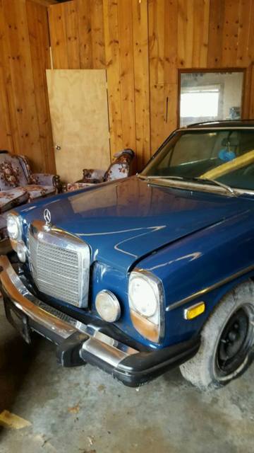 1974 Mercedes-Benz 200-Series - photo 6