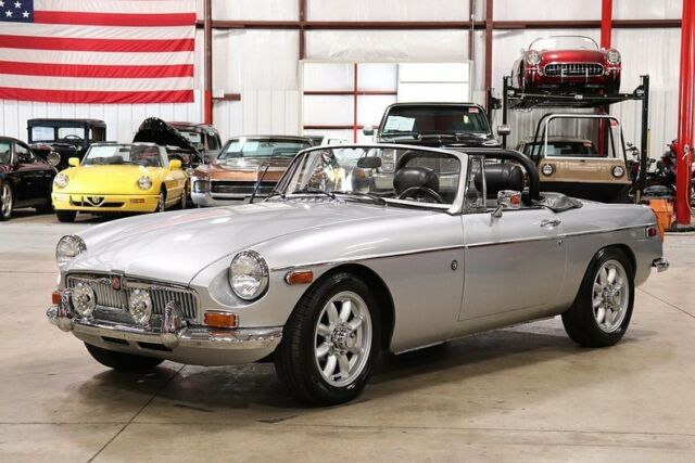 1974 MG B 40164 Miles Silver Metallic Convertible 1800cc I4 4 Speed Manual 1974 MG MGB --
