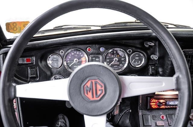 1974 MG BGT -- - photo 10