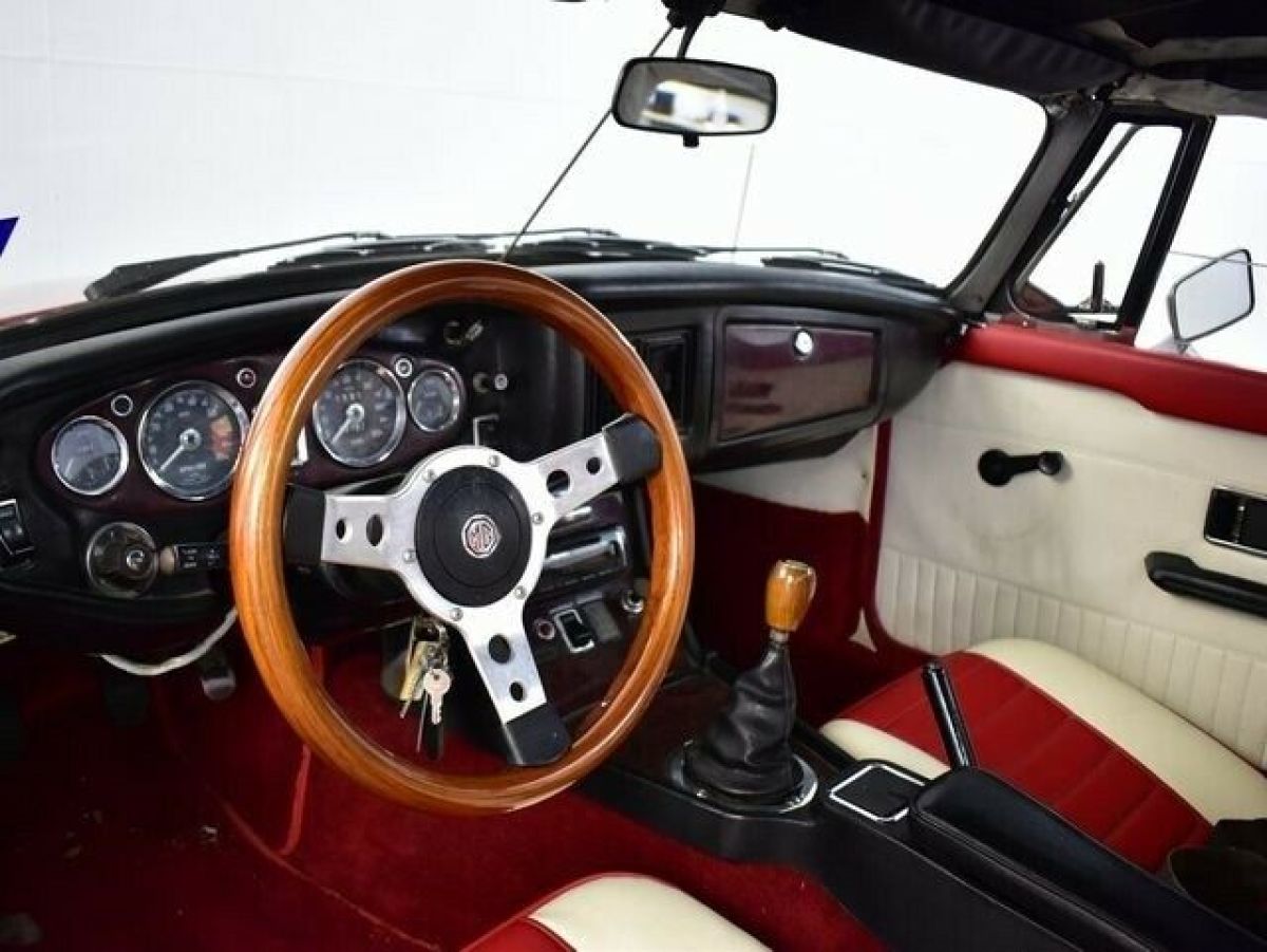 1974 MG MGB - photo 5