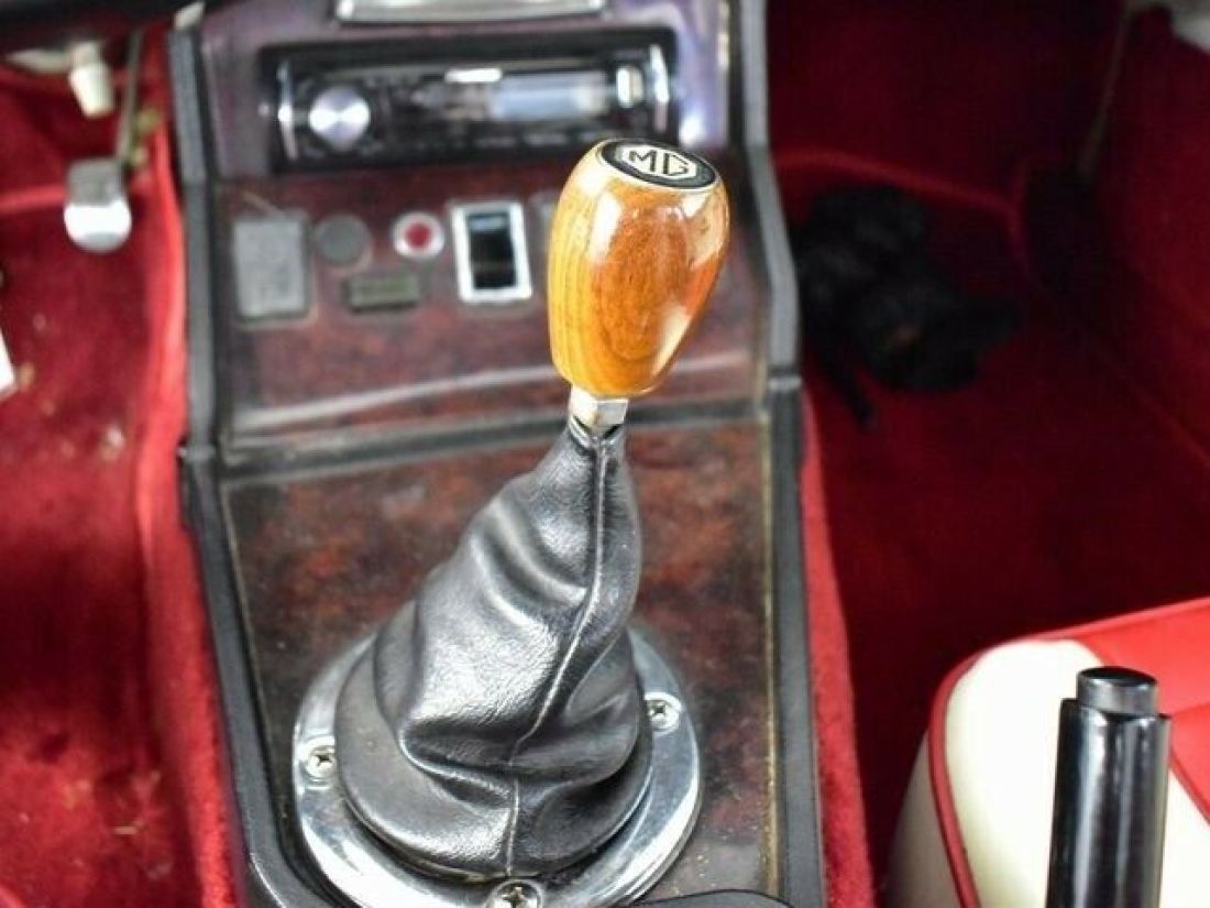 1974 MG MGB B - photo 12