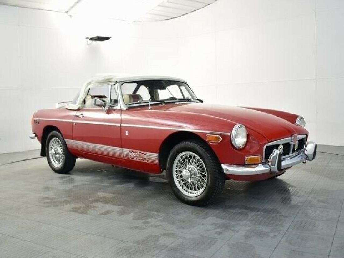 1974 MG MGB B - photo 2