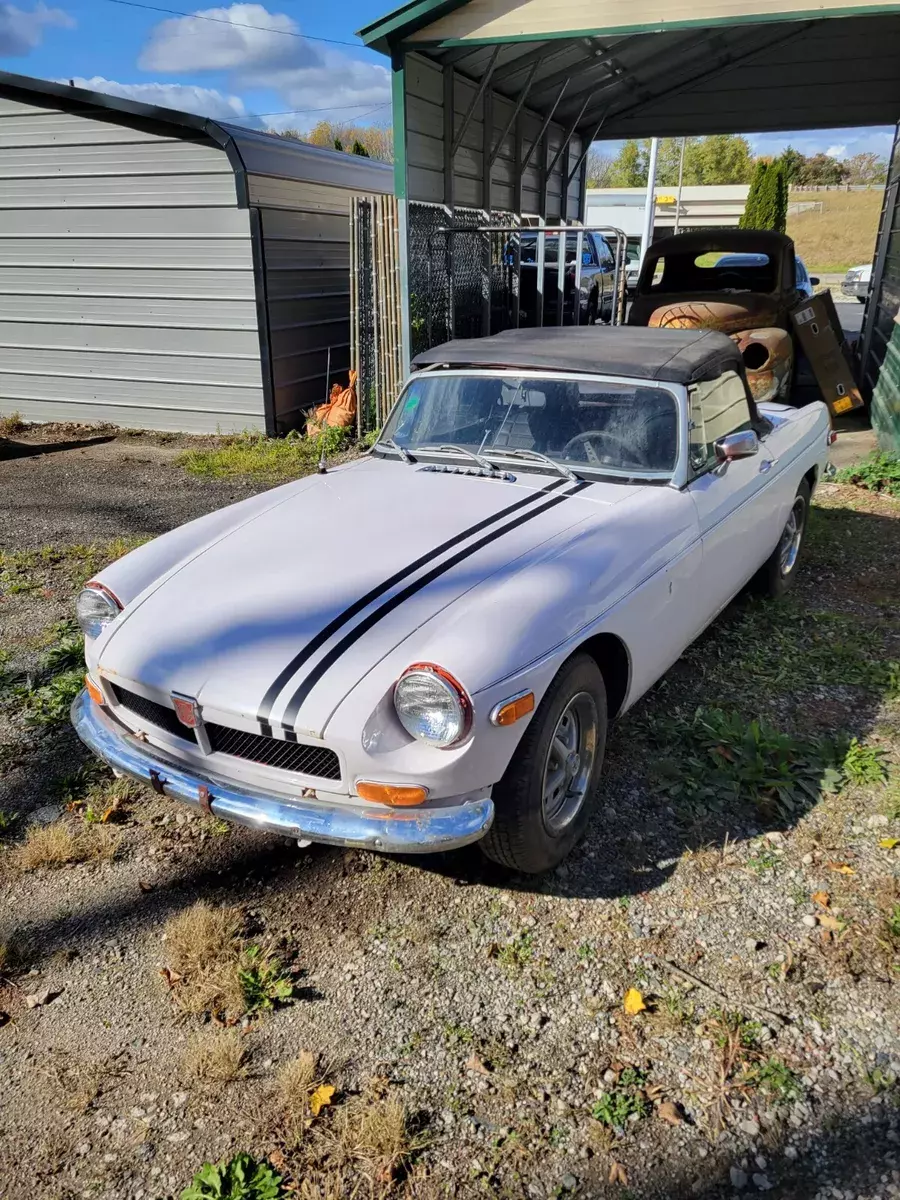 1974 MG MGB BARN FIND PARTS OR RESTORE NO RESERVE 1974 MG MGB