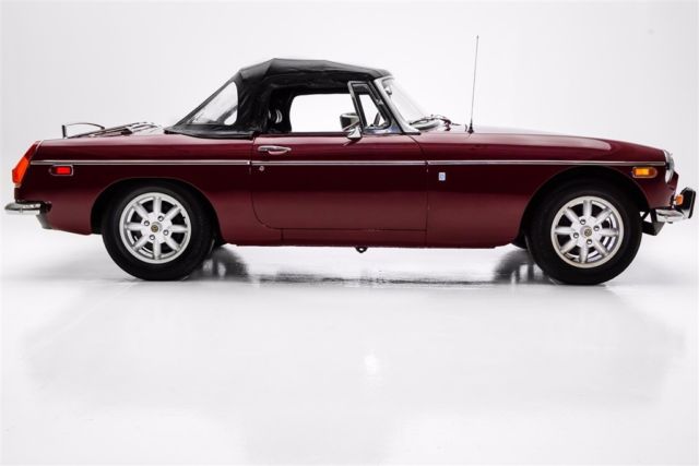 1974 MG MGB Burgundy, chrome bumpers (WINTER CLEARANCE SALE $ - photo 3