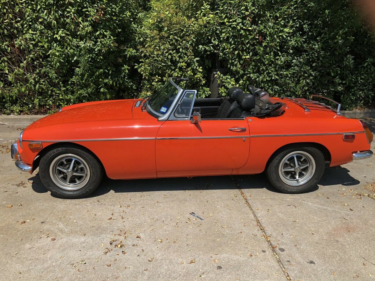 1974 MG MGB Convertible Orange RWD Manual 1974 MG MGB