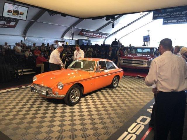 1974 MG MGB GT 96999 Miles Orange Coupe 4CYL Manual 1974 MG MGB GT
