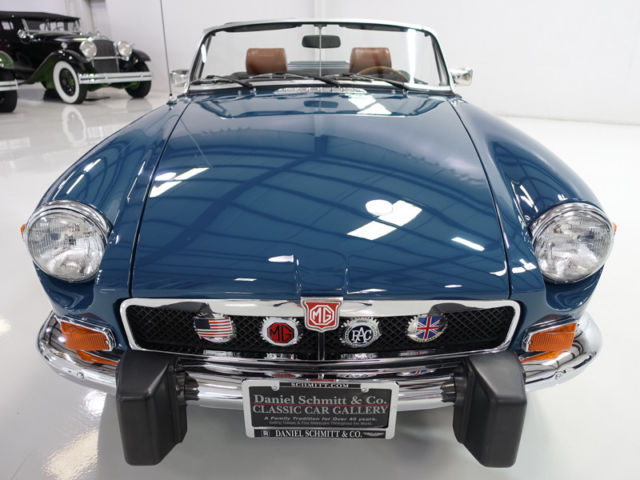 1974 MG MGB Mark III Roadster - photo 2