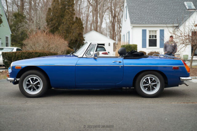 1974 MG MGB Mk III Roadster - photo 3