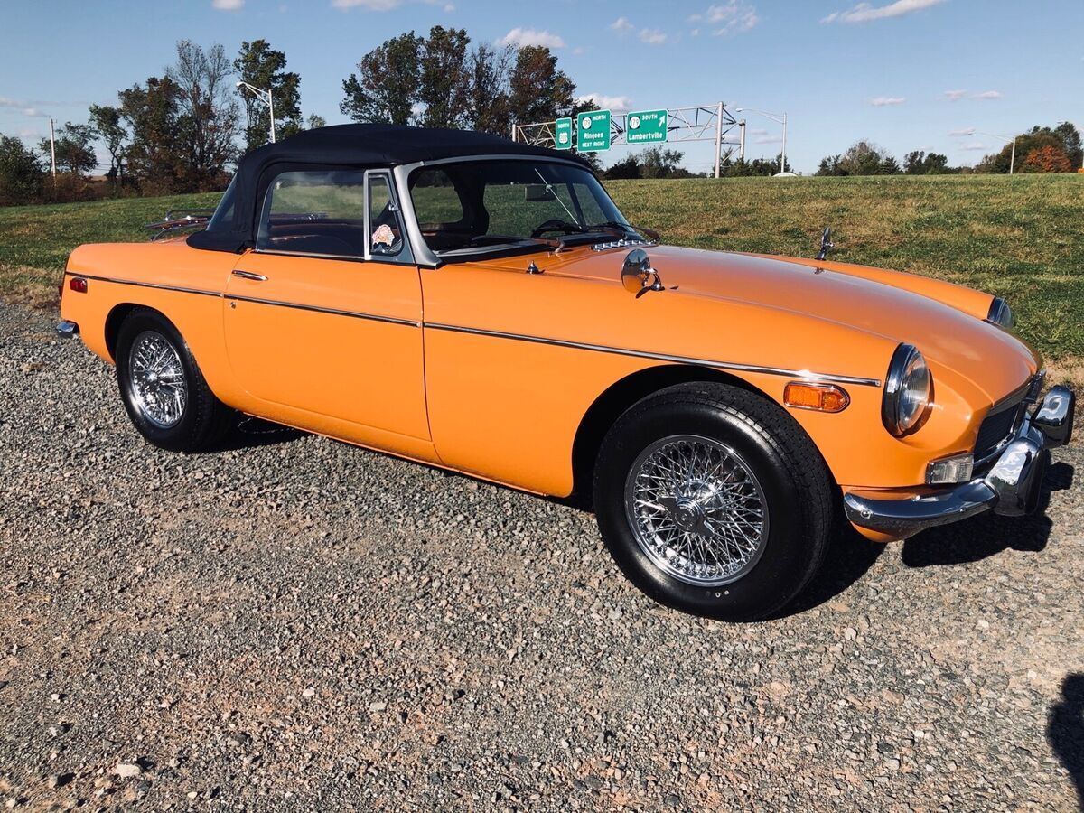 1974 MG MGB Orange RWD Manual Chrime 1974 MG MGB Chrime