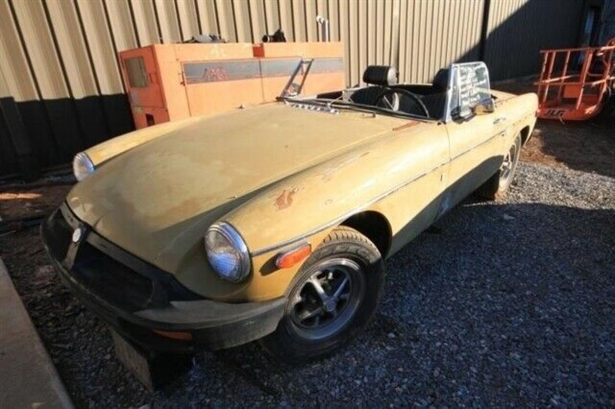 1974 MG MGB ROADSTER 59274 Miles Gold (Stripped) Convertible 1.8L L4 4-SPEED MAN 1974 MG MGB ROADSTER