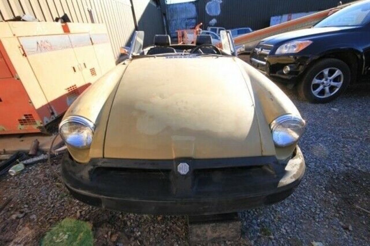 1974 MG MGB ROADSTER - photo 4