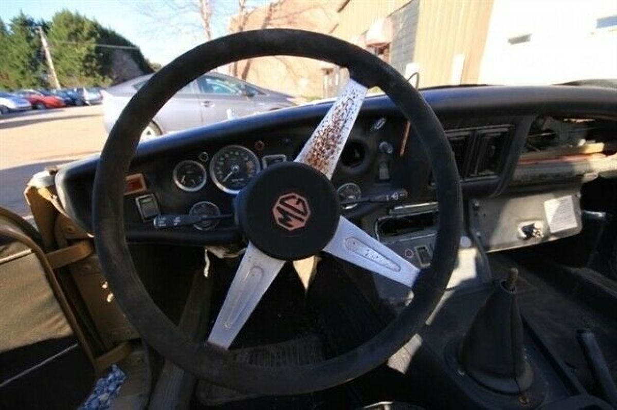 1974 MG MGB ROADSTER - photo 8