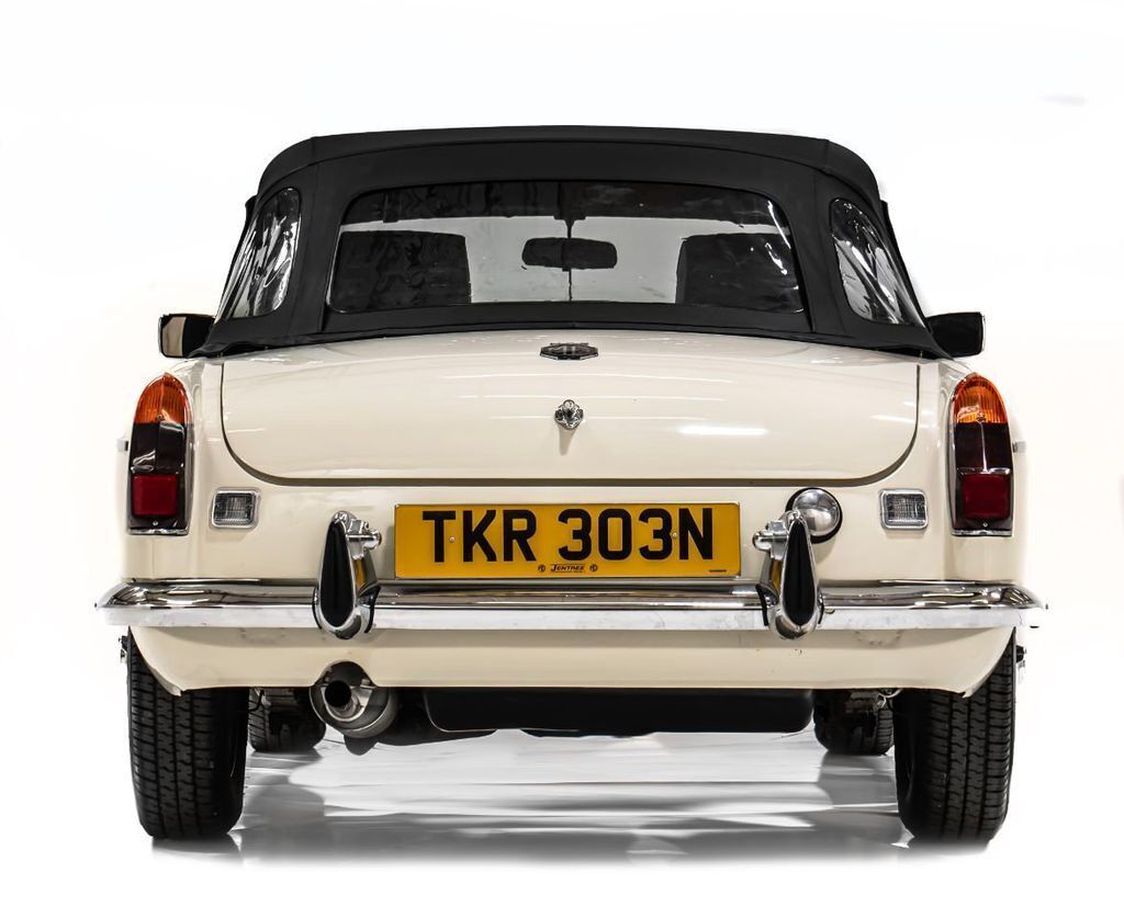 1974 MG MGB SPORTS RHD - photo 10