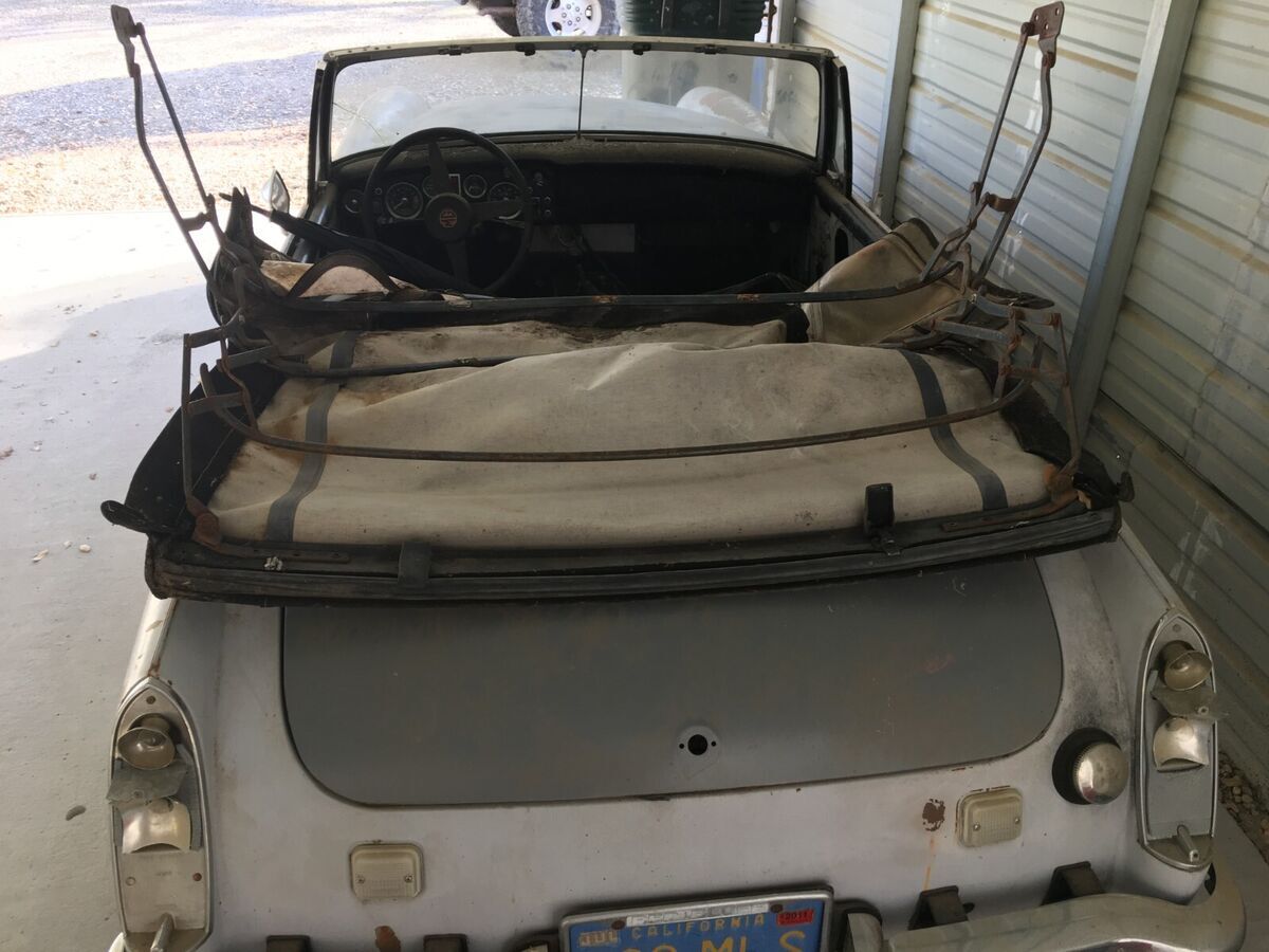 1974 MG Midget Convertible - photo 13
