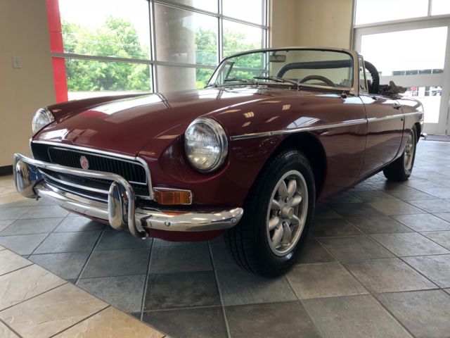 1974 MG MGB - photo 2