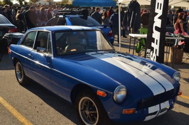 1974 MGB GT 37,8xx original miles 1974 MG MGB GT