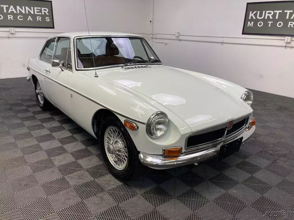 1974 MGB GT. GLACIER WHITE, AUTUMN LEAF TRIM. 4-SPD OVERDRIVE. VERY GOOD DRIVER 1974 MG MGB 1974 MGB GT. GLACIER WHITE, AUTUMN LEAF TRIM. 4-SPEED OVERDRIVE