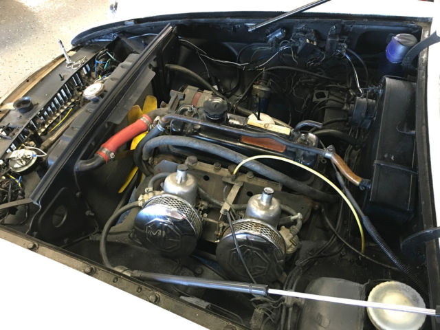 1974 MG MGB GT - photo 8