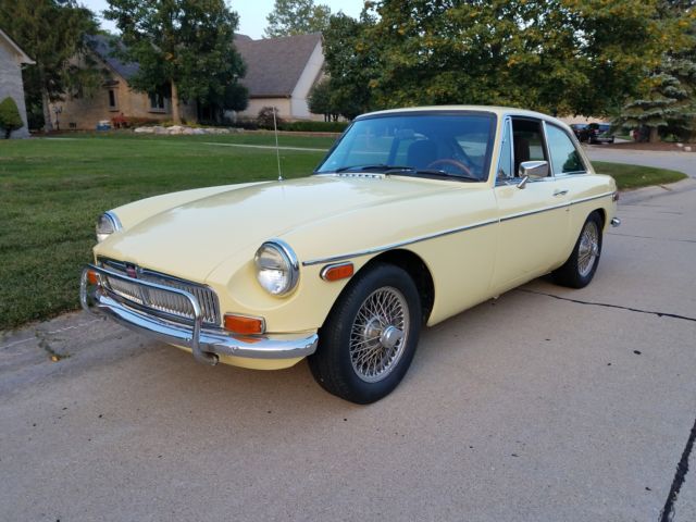 1974 MG MGB GT COUPE - photo 10