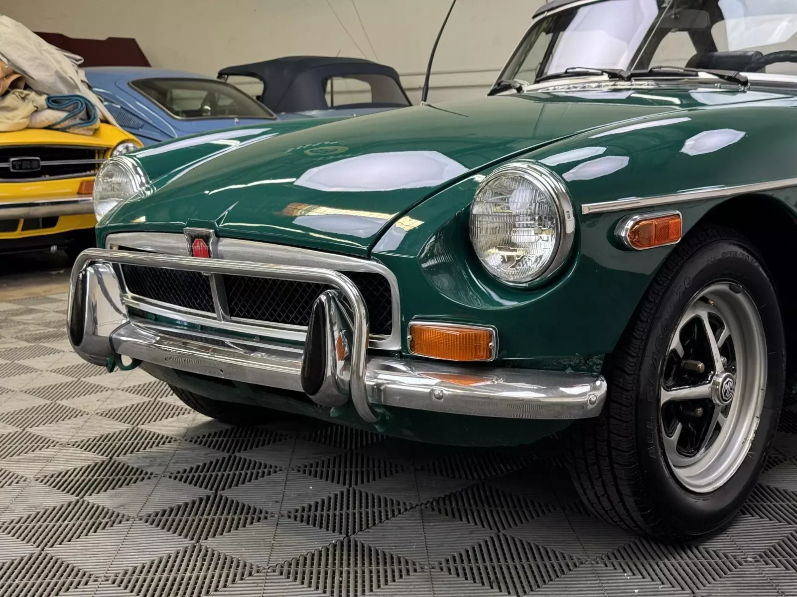 1974 MG MGB - photo 3