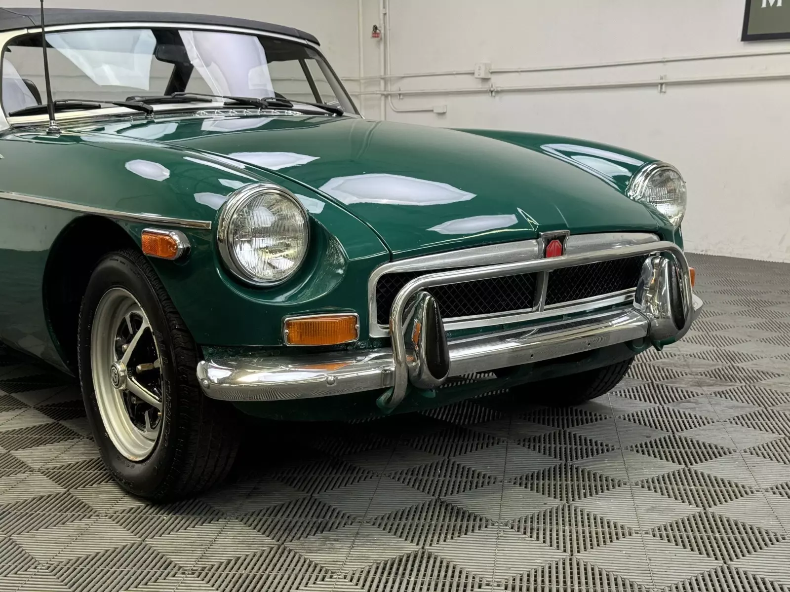 1974 MG MGB - photo 4