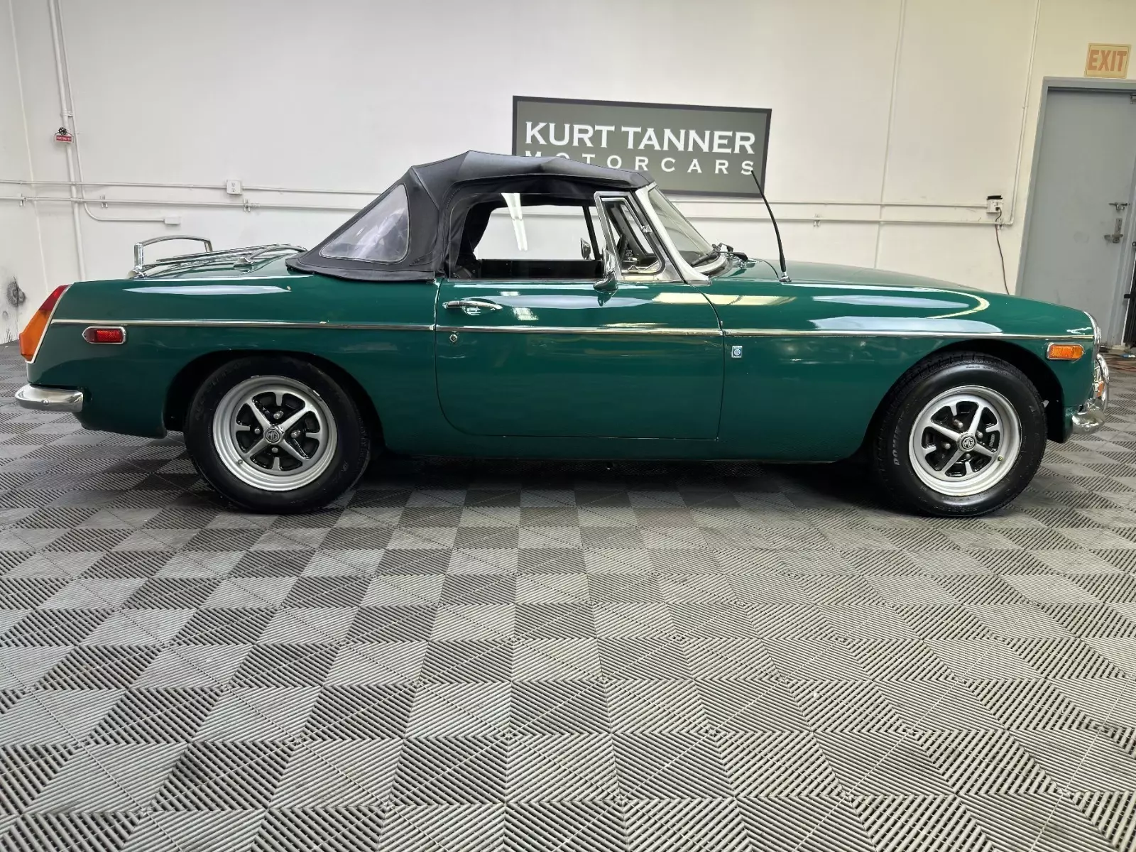 1974 MG MGB - photo 6