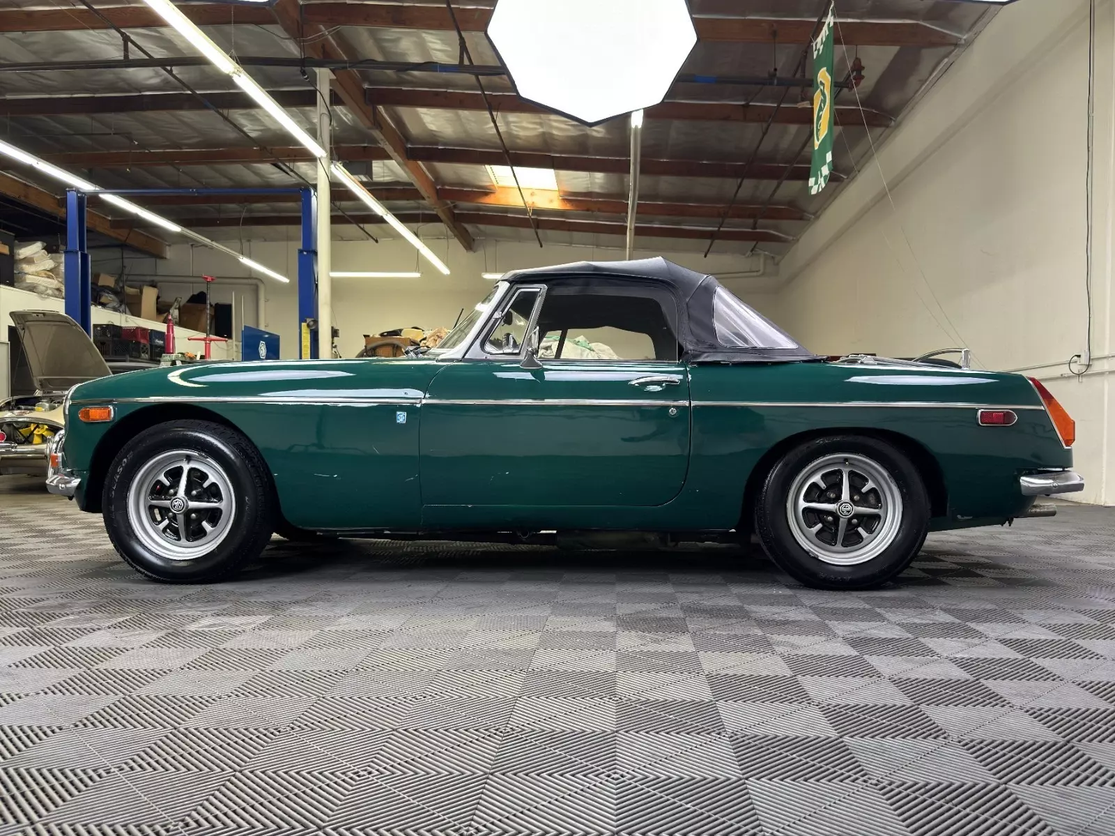 1974 MG MGB - photo 9