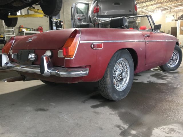1974 MG MGB CONVERTIBLE W/ HARDTOP - photo 5