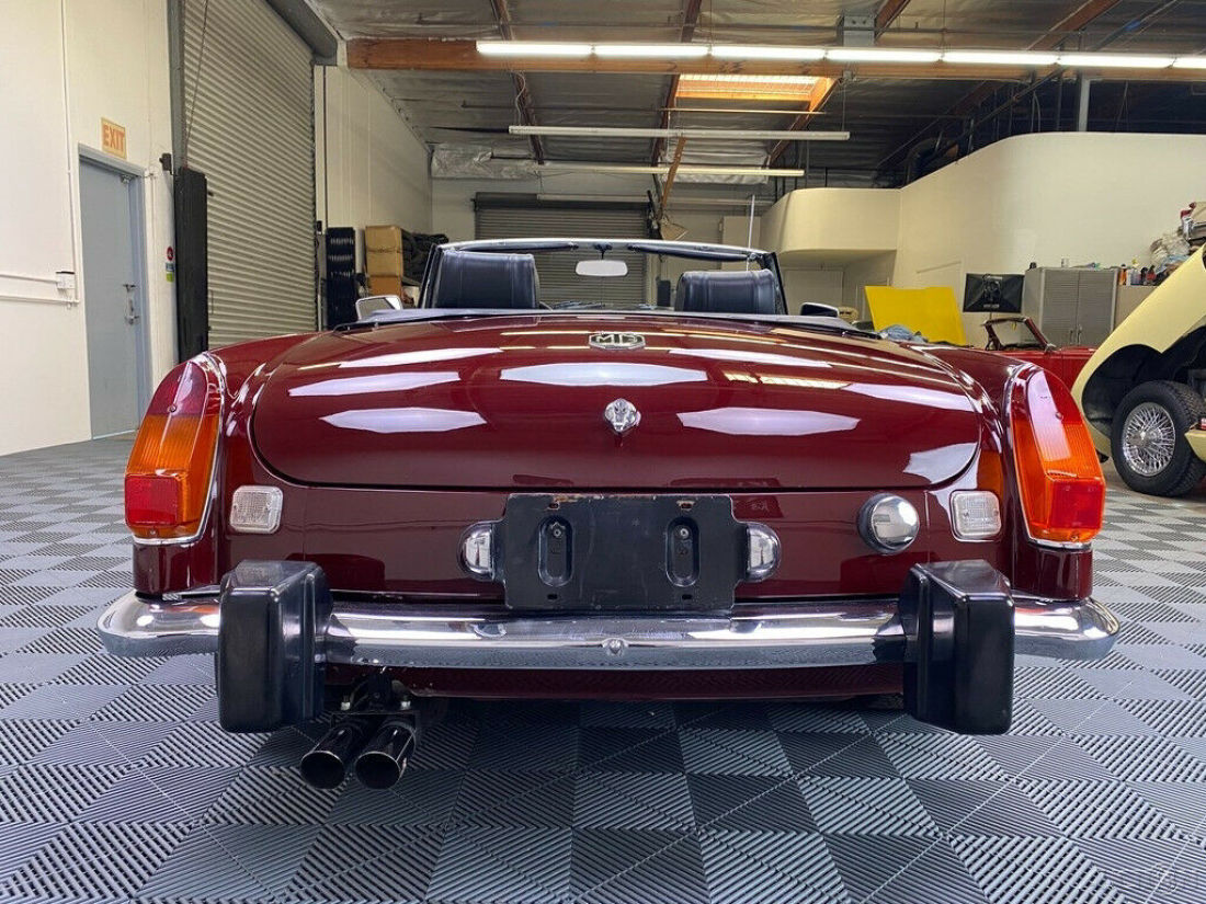 1974 MG MGB 1974 MGB. TONNEAU COVER. 4-SPEED, ROSTYLE WHEELS. - photo 10