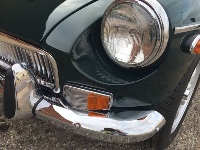 1974 MG MGB Roadster - photo 6