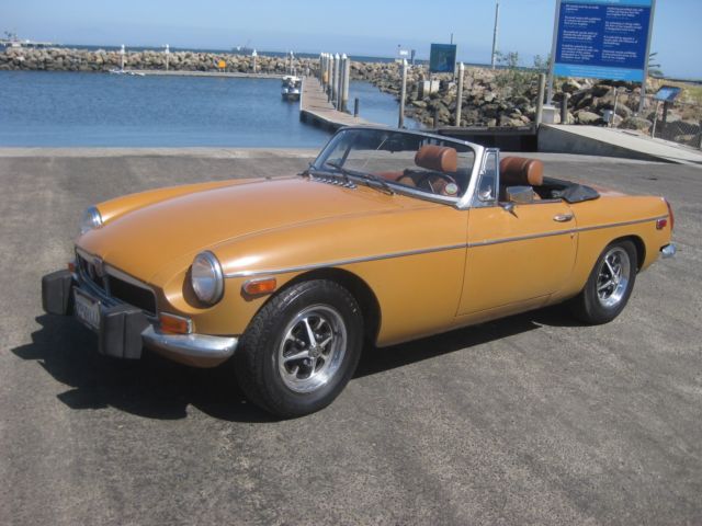1974 MG MGB - photo 2