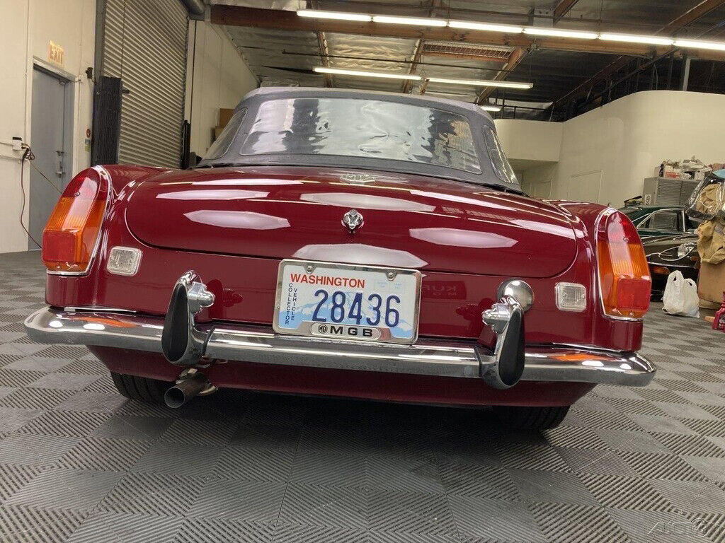 1974 MG MGB 1974 MGB ROADSTER. SUPERB, FEW OWNERS, WELL-PRESERVED. - photo 10